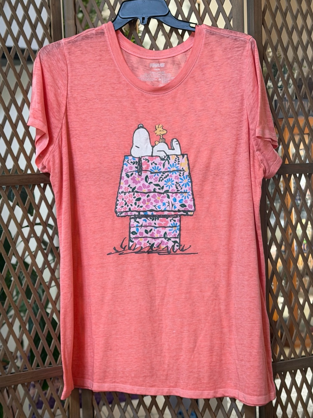 🍑 Peanuts Peachy Pink glittery Snoopy & Woodstock Floral Doghouse Tee Plus 18/20